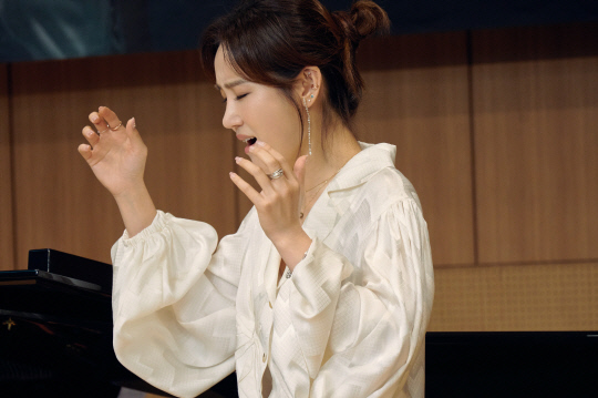 [DT컬처] "살아있는 동안 빛나라"…소프라노 박혜상 두번째 DG앨범 `숨`